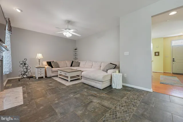 $584,000 | 16 East Shakespeare Drive, Middletown, DE 19709