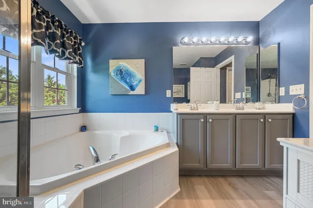 $584,000 | 16 East Shakespeare Drive, Middletown, DE 19709