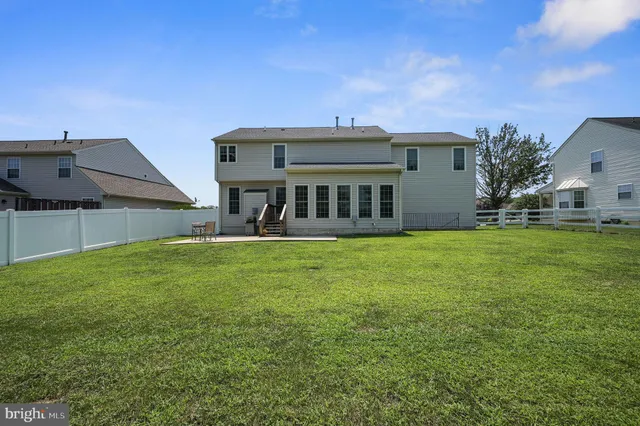 $584,000 | 16 East Shakespeare Drive, Middletown, DE 19709