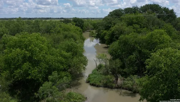 $450,000 | 593 Farm To Market 481, Uvalde, TX 78801