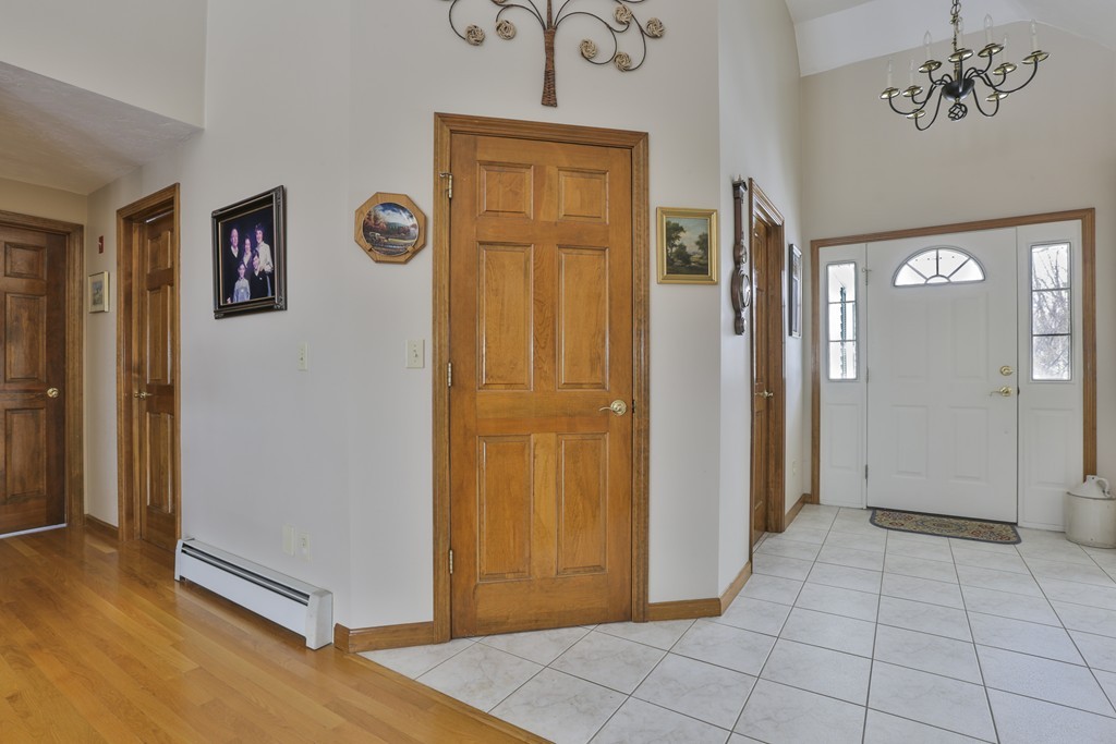 6 Osgood Road Sterling, MA 01564 - Photo 3 of 30