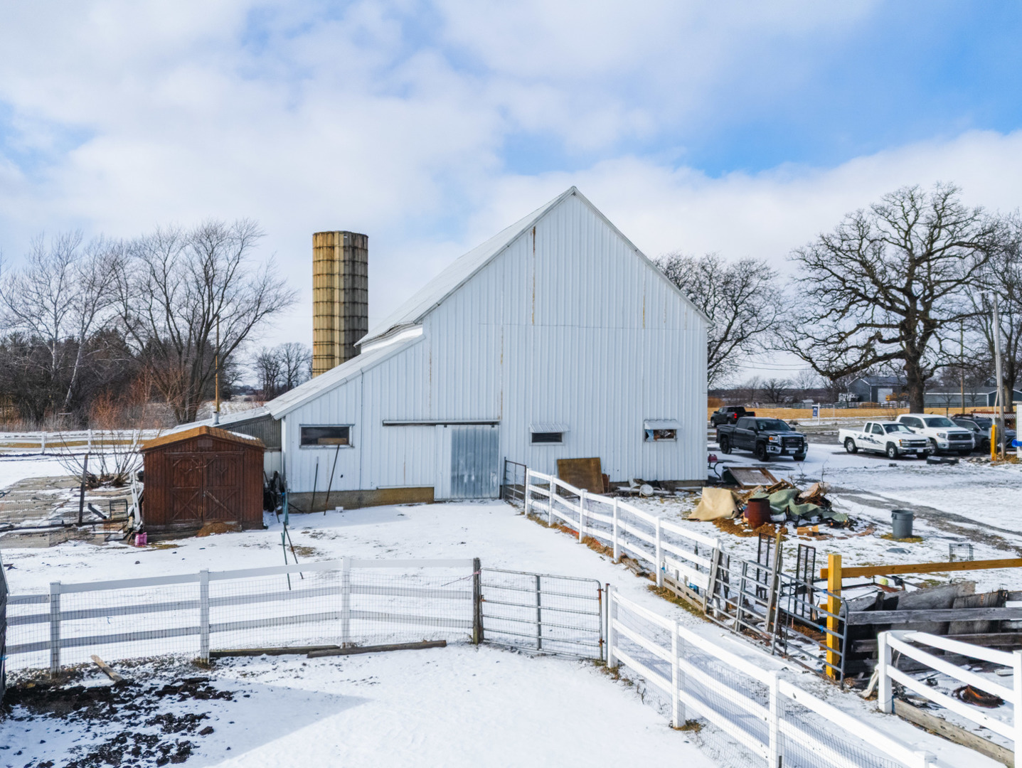 29153 South Klemme Road Beecher, IL 60401 - Photo 19 of 54 a view of outdoor space with seating area
