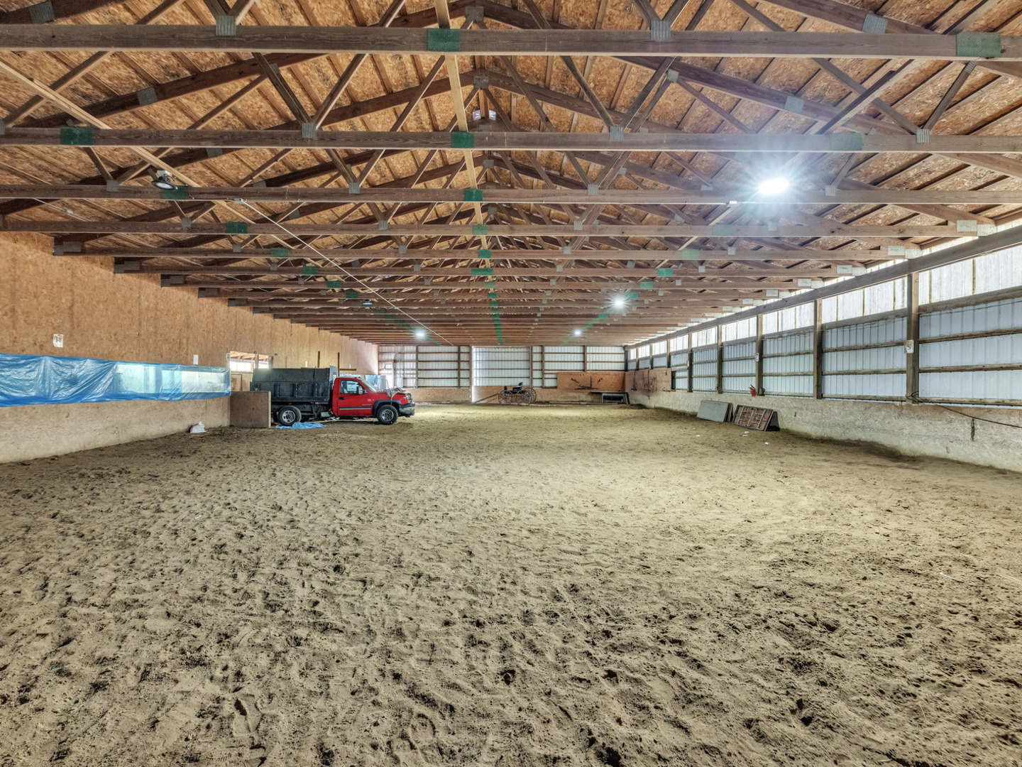 29153 South Klemme Road Beecher, IL 60401 - Photo 28 of 54 a view of a garage