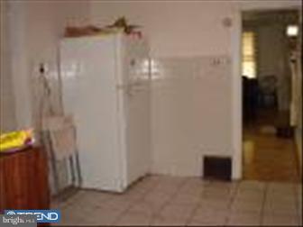 3613 Reed Street Philadelphia, PA 19146 - Photo 4 of 5 Kitchen