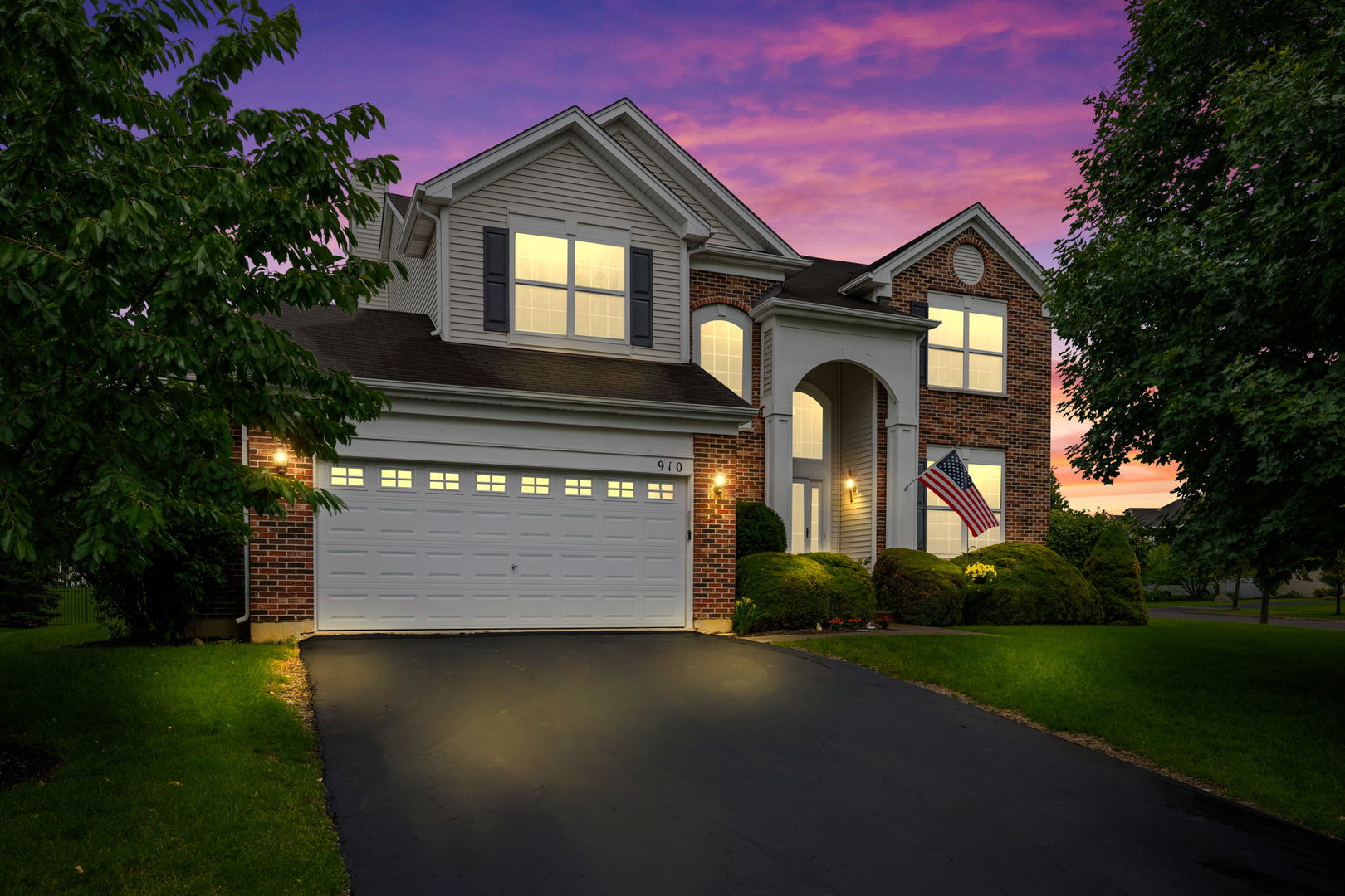 910 Marble Court Volo, IL 60073 - Photo 3 of 37