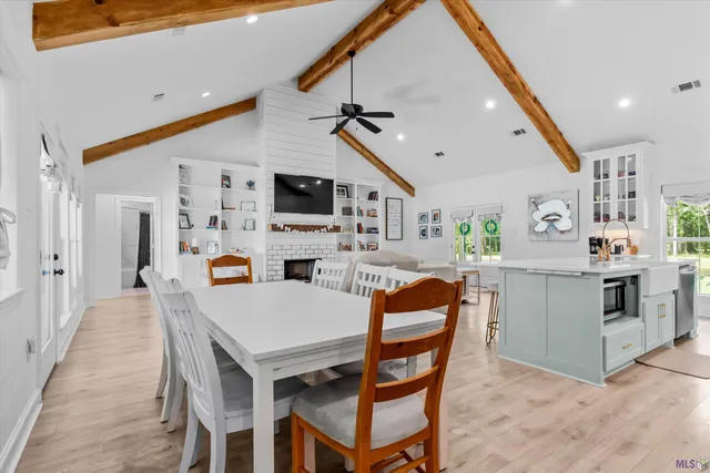 $775,000 | 16564 Old Settlement Road, Zachary, LA 70791