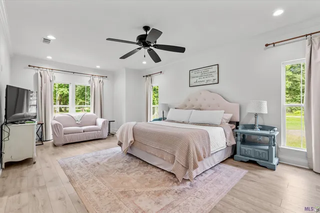 $775,000 | 16564 Old Settlement Road, Zachary, LA 70791