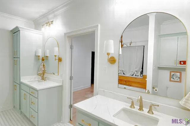 $775,000 | 16564 Old Settlement Road, Zachary, LA 70791