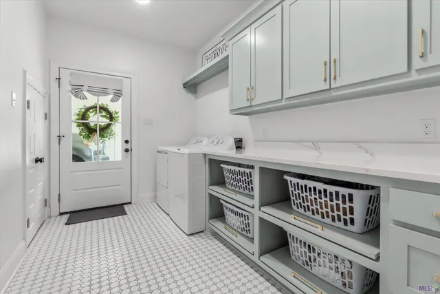 $775,000 | 16564 Old Settlement Road, Zachary, LA 70791