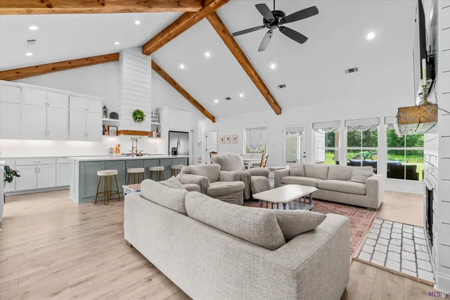 $775,000 | 16564 Old Settlement Road, Zachary, LA 70791