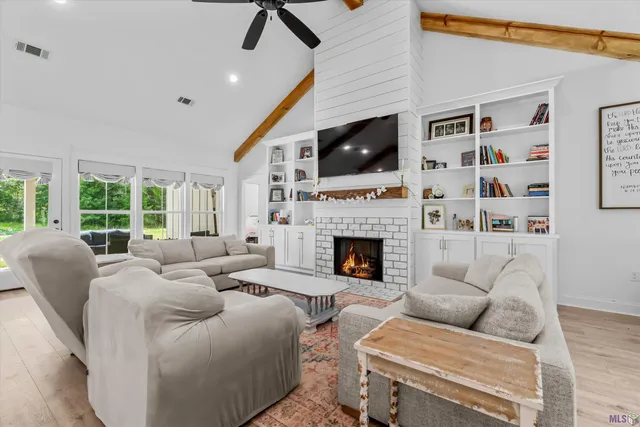 $775,000 | 16564 Old Settlement Road, Zachary, LA 70791