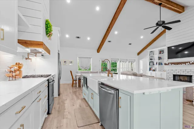 $775,000 | 16564 Old Settlement Road, Zachary, LA 70791