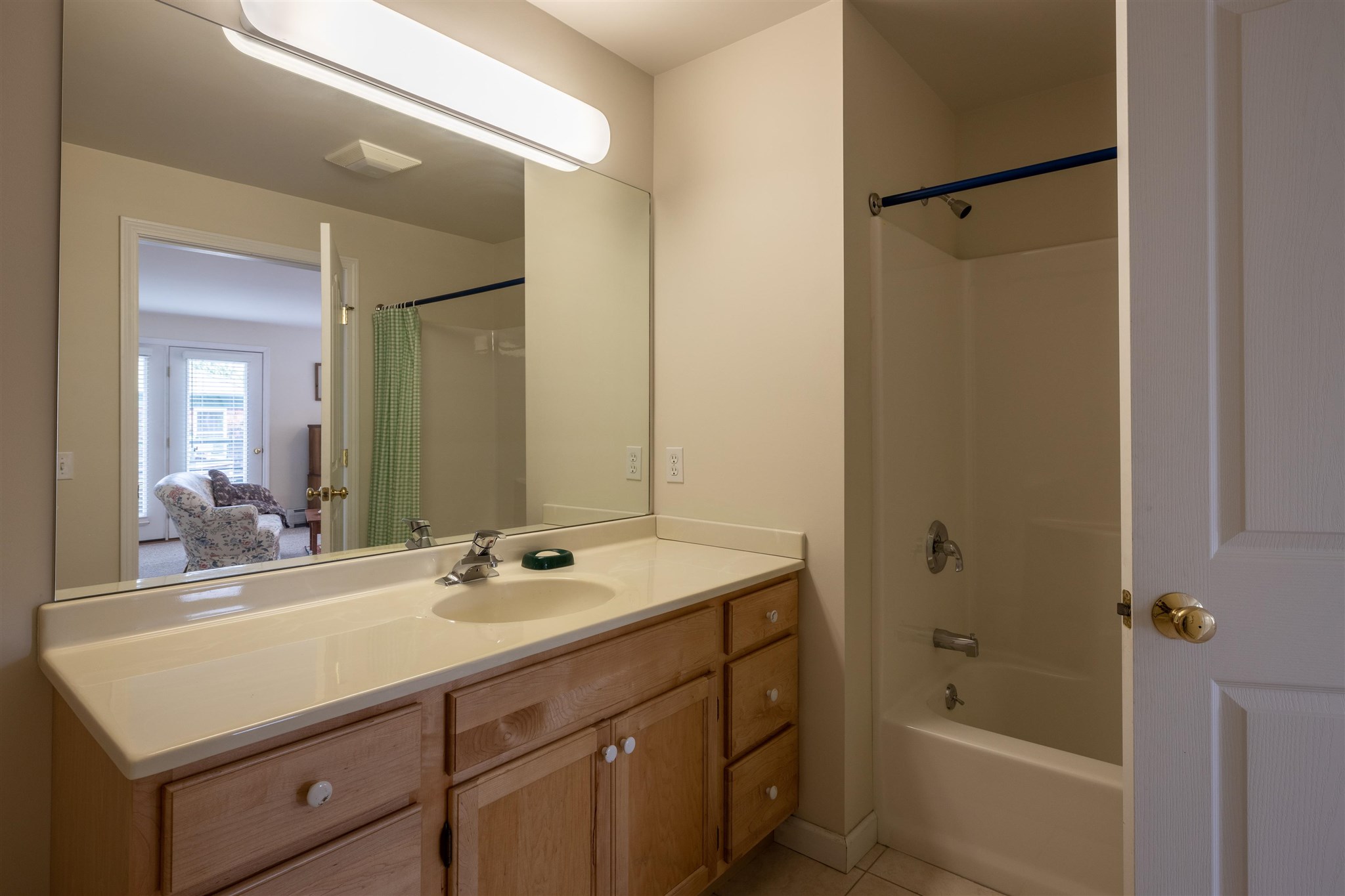 29 Claire Point Road, Unit 29 Burlington, VT 05408 - Photo 18 of 35 Gallery Image 18