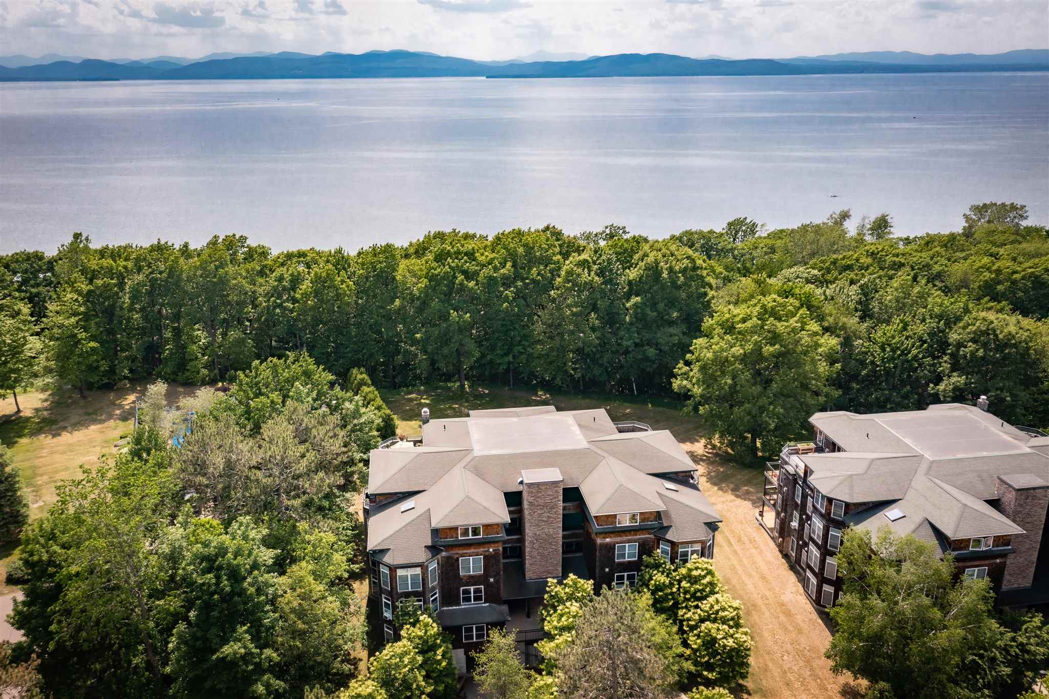 29 Claire Point Road, Unit 29 Burlington, VT 05408 - Photo 33 of 35 Gallery Image 33