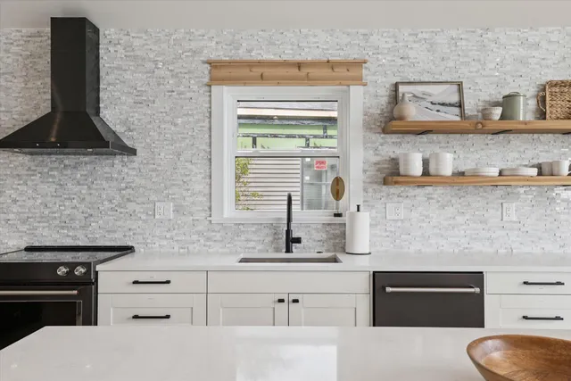 $1,499,900 | 9098 Dexter-Pinckney Road, Pinckney, MI 48169