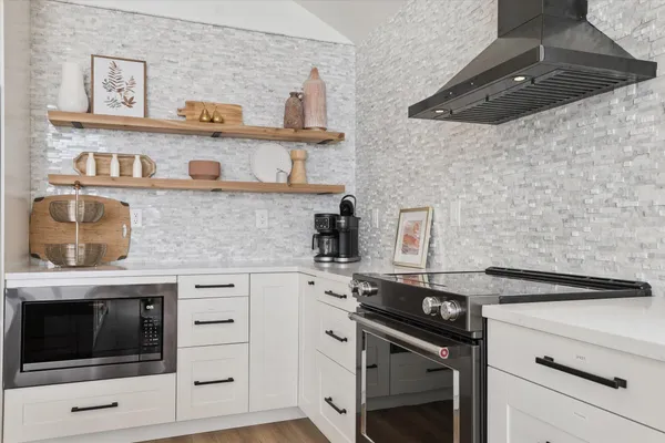 $1,499,900 | 9098 Dexter-Pinckney Road, Pinckney, MI 48169