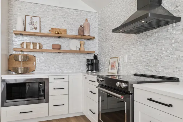 $1,499,900 | 9098 Dexter-Pinckney Road, Pinckney, MI 48169