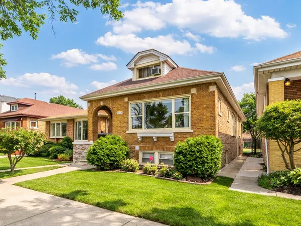 $220,000 | 9419 South Wabash Avenue, Chicago, IL 60619