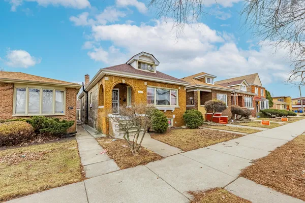 $220,000 | 9419 South Wabash Avenue, Chicago, IL 60619