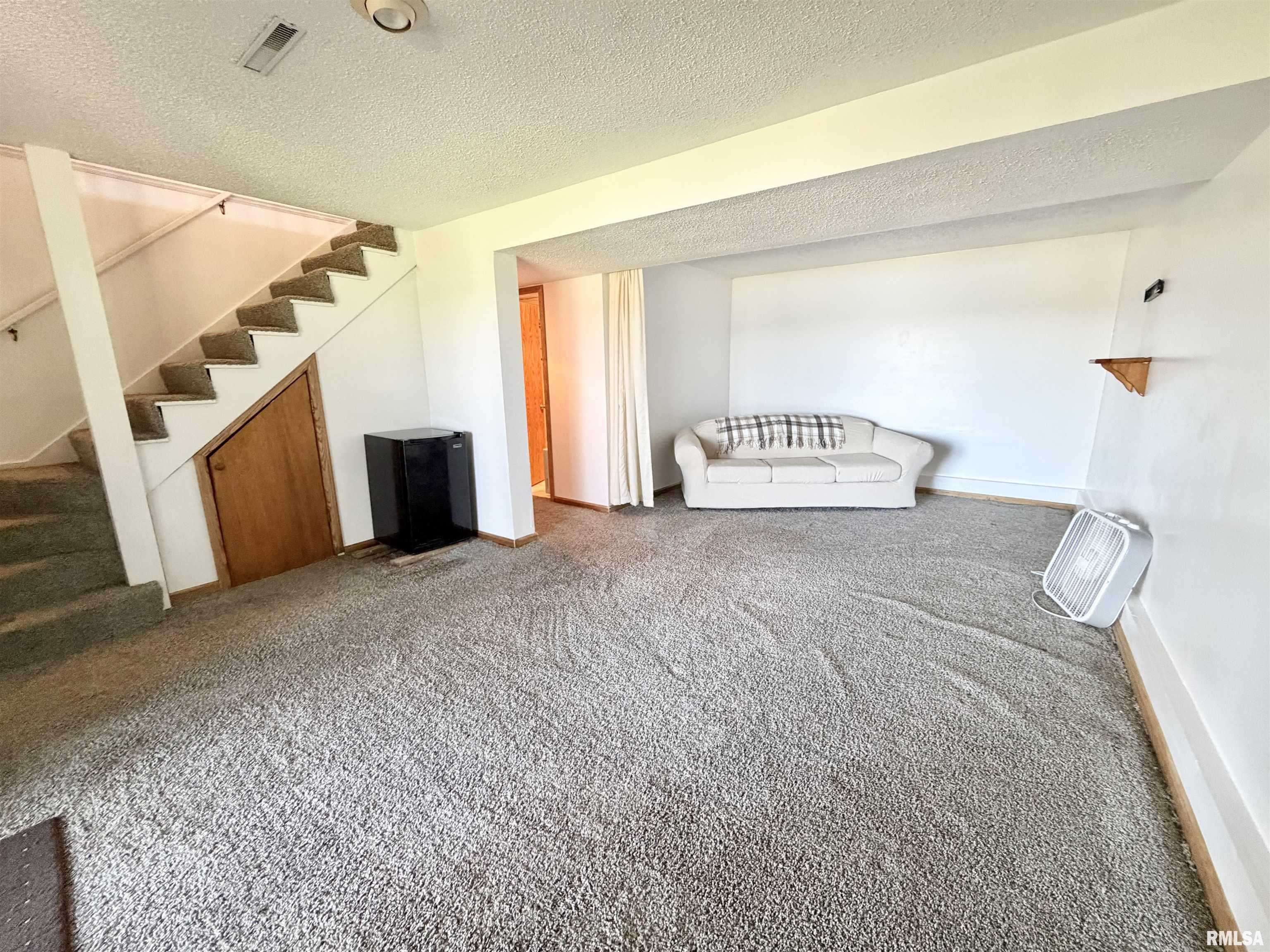 1026 Lakeview Road North Dahinda, IL 61428 - Photo 21 of 34 Gallery Image 21