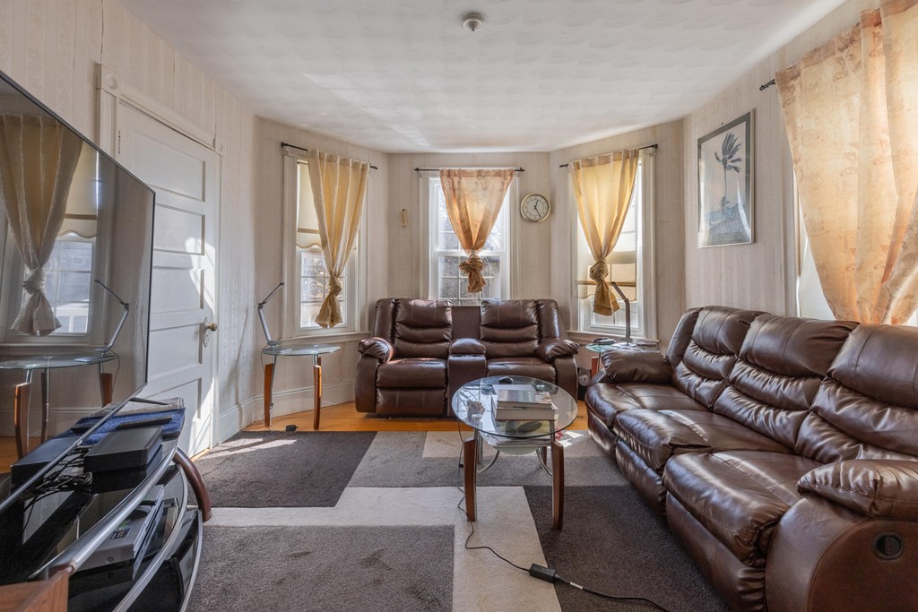 8-10 Safford Road Lynn, MA 01905 - Photo 11 of 35 Gallery Image 11
