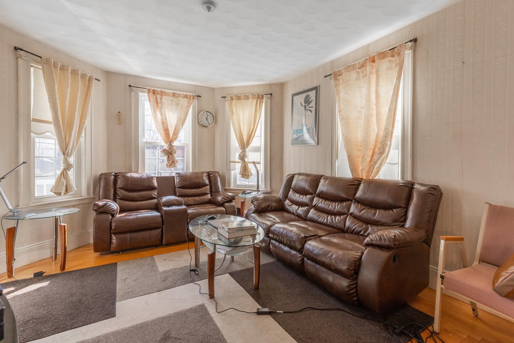 8-10 Safford Road Lynn, MA 01905 - Photo 12 of 35 Gallery Image 12