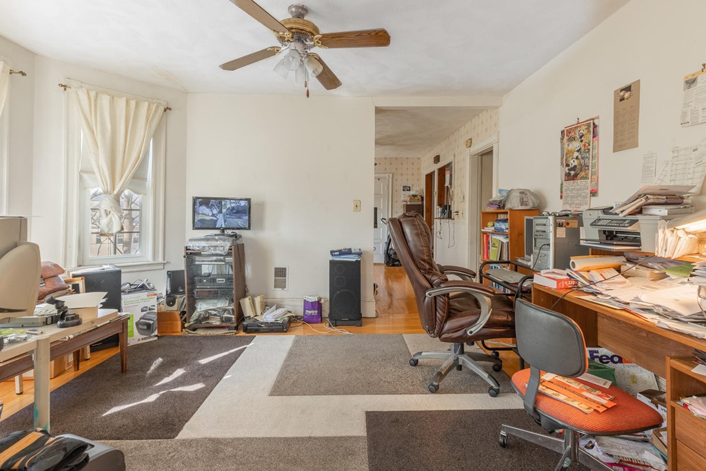 8-10 Safford Road Lynn, MA 01905 - Photo 13 of 35 Gallery Image 13