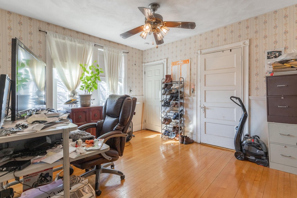 8-10 Safford Road Lynn, MA 01905 - Photo 17 of 35 Gallery Image 17