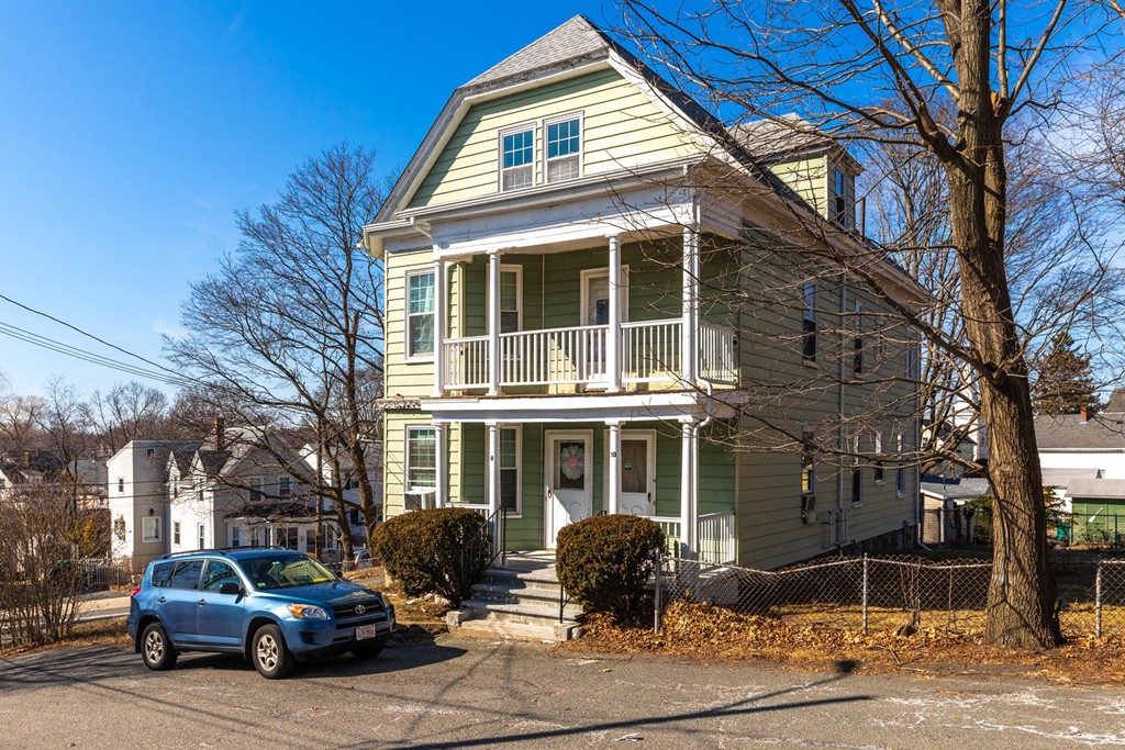 8-10 Safford Road Lynn, MA 01905 - Photo 3 of 35 Gallery Image 3