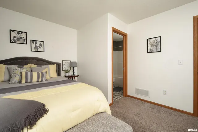 $195,000 | 1729 Jenna Drive, Davenport, IA 52804