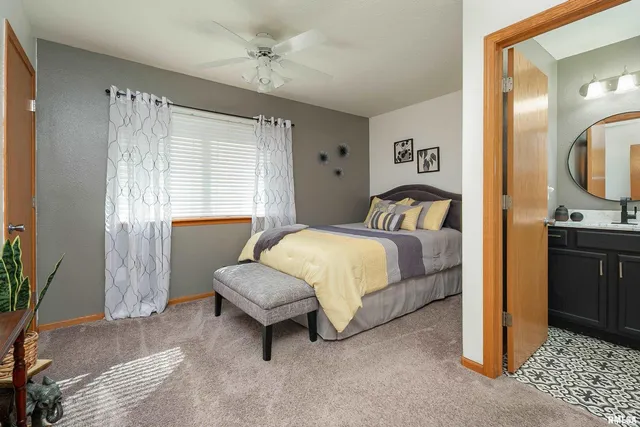 $195,000 | 1729 Jenna Drive, Davenport, IA 52804