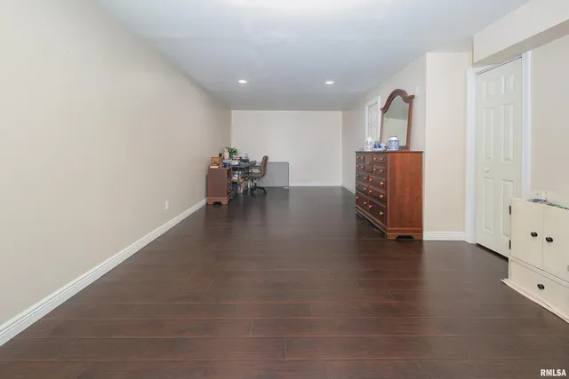 $195,000 | 1729 Jenna Drive, Davenport, IA 52804