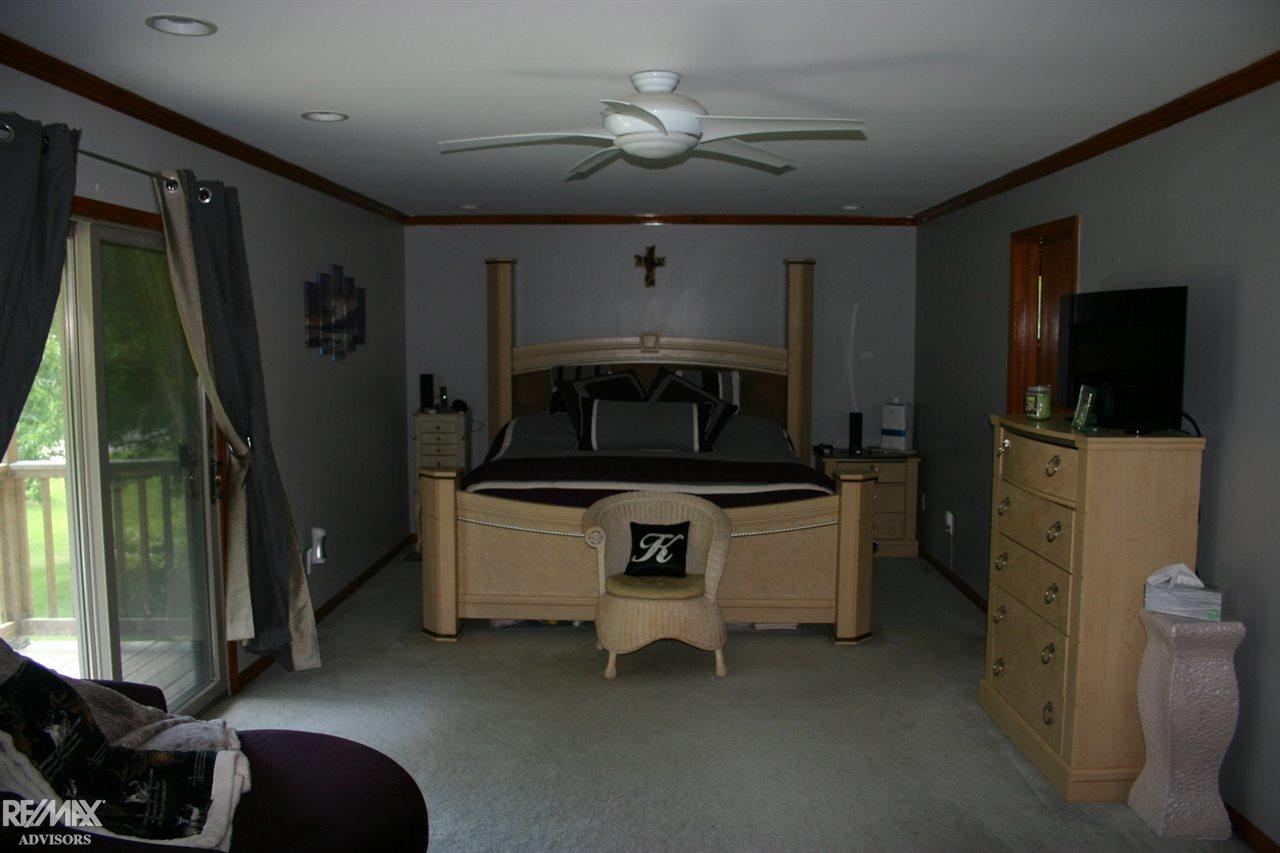 6348 High Algonac, MI 48001 - Photo 31 of 47 31390377-30.JPG