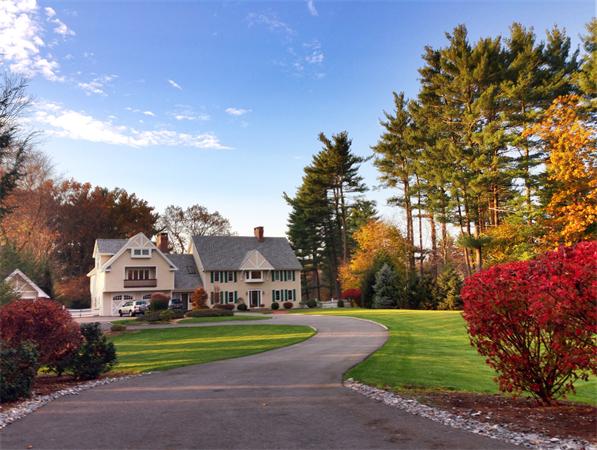 267 River Road Andover, MA 01810 - Photo 1 of 30 Gallery Image 1
