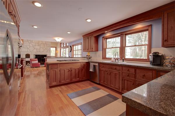 267 River Road Andover, MA 01810 - Photo 8 of 30 Gallery Image 8