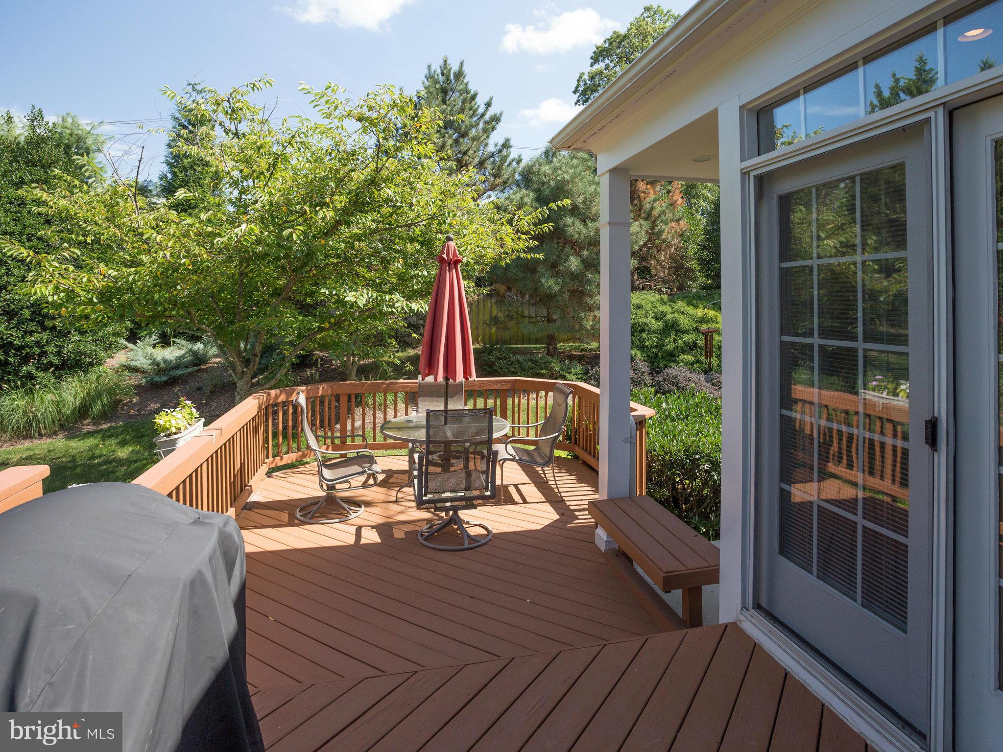 2782 Cody Road Vienna, VA 22181 - Photo 28 of 30 Expansive Rear Deck