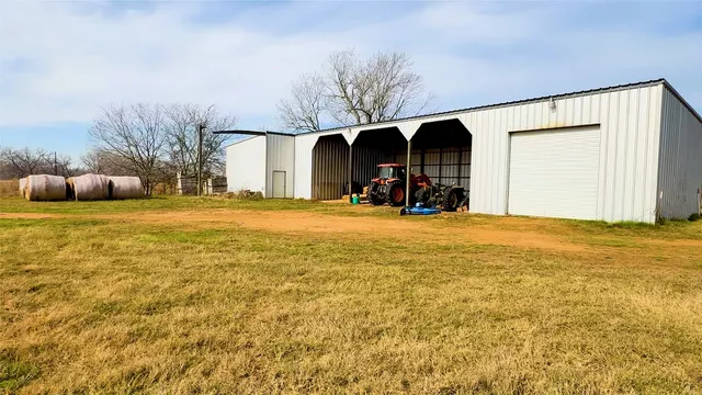 $6,522,260 | 531 State Highway 71, Smithville, TX 78957