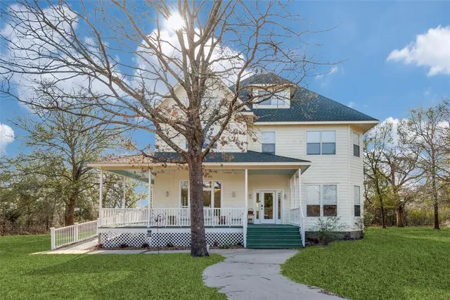 $695,000 | 7700 Farm Village Road, Scurry, TX 75158