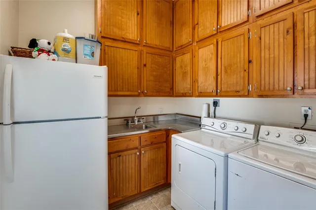 $695,000 | 7700 Farm Village Road, Scurry, TX 75158