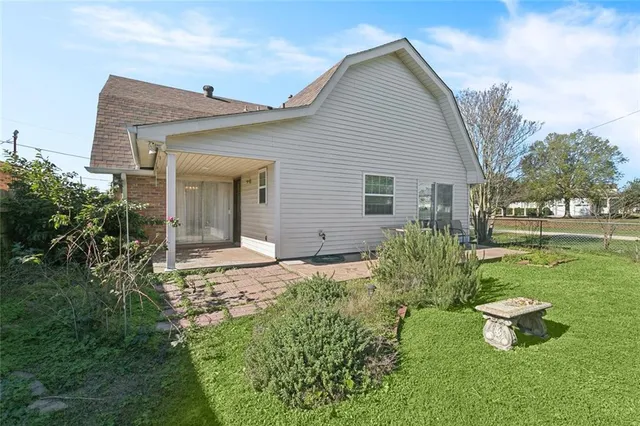$325,000 | 5221 Alexander Drive, Metairie, LA 70003
