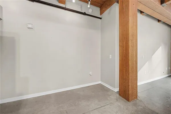 $364,900 | 712 Broadway Boulevard, Unit 503, Kansas City, MO 64105