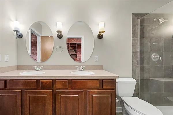 $364,900 | 712 Broadway Boulevard, Unit 503, Kansas City, MO 64105