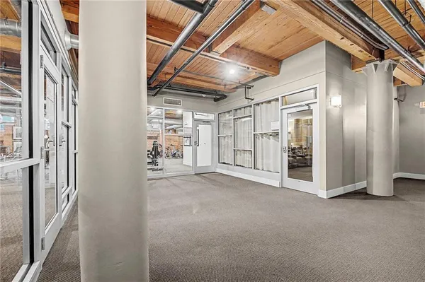 $364,900 | 712 Broadway Boulevard, Unit 503, Kansas City, MO 64105