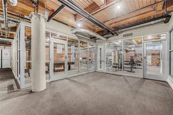 $364,900 | 712 Broadway Boulevard, Unit 503, Kansas City, MO 64105