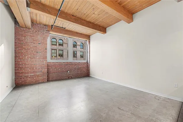 $364,900 | 712 Broadway Boulevard, Unit 503, Kansas City, MO 64105