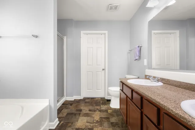 $329,000 | 1950 Lakecrest Drive, Columbus, IN 47201