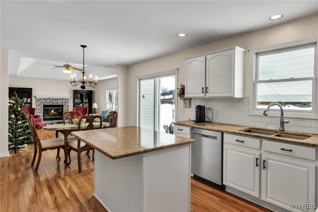 $645,000 | 46 Ferndale Drive, Orchard Park, NY 14127