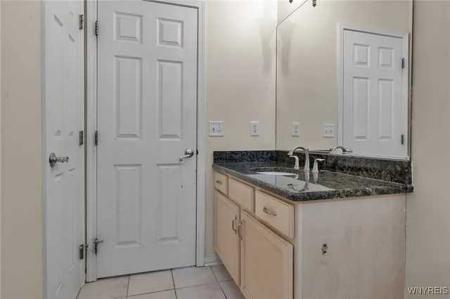 $645,000 | 46 Ferndale Drive, Orchard Park, NY 14127