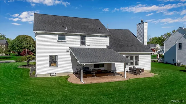 $645,000 | 46 Ferndale Drive, Orchard Park, NY 14127