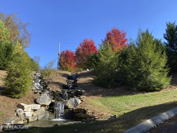 $79,900 | Lot 10 Stone Cove Way, Dandridge, TN 37725
